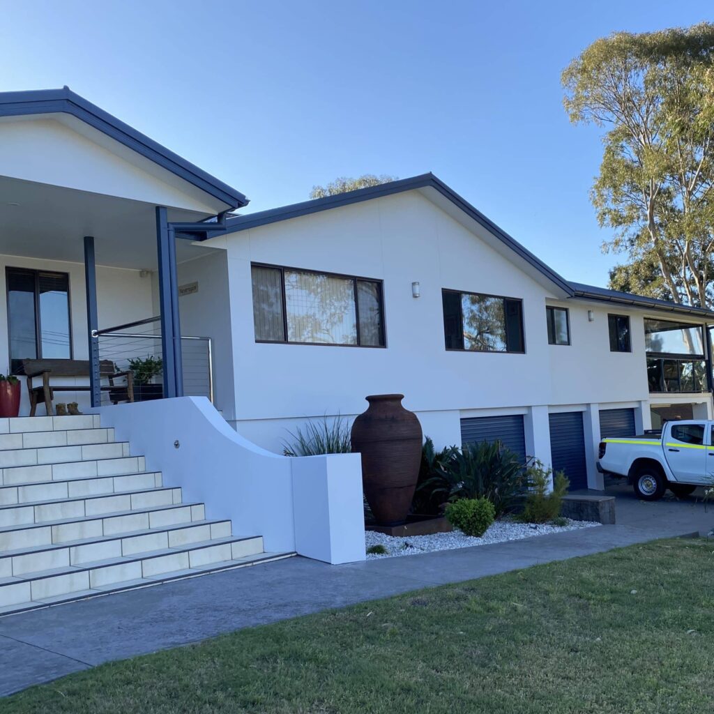 Front of freshly painted house in Bonnells Bay